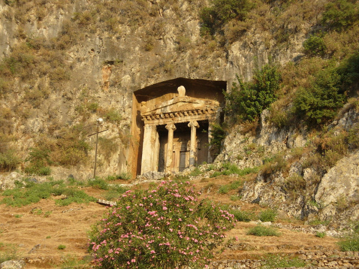 Гробница Аминтаса