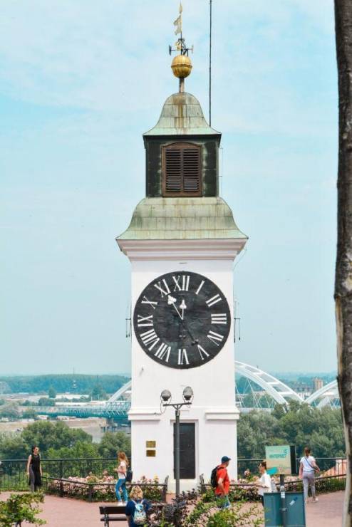 Петроварадинская башня с часами