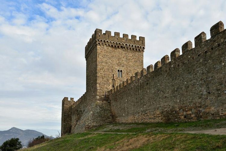 Стены крепости 