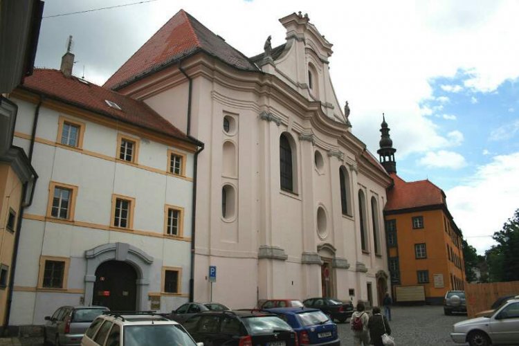 Церковь Святой Клары 
