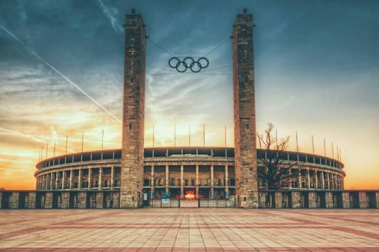 Олимпийский стадион (Олимпиаштадион)