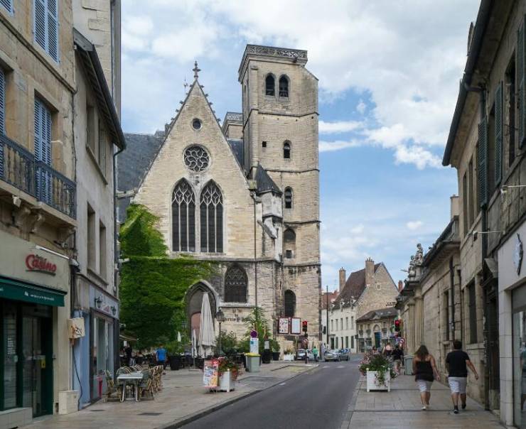 Церковь Сен-Жан