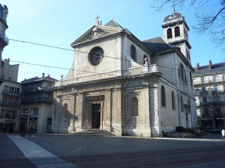 Церковь Сен-Луи