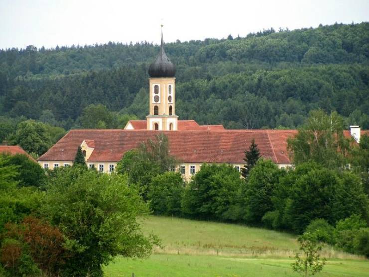 Старый цистерианский монастырь