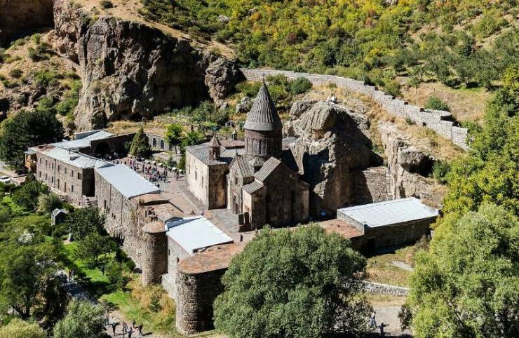 Monasterio de Geghard%2C Armenia%2C 2016 10 02%2C DD 63