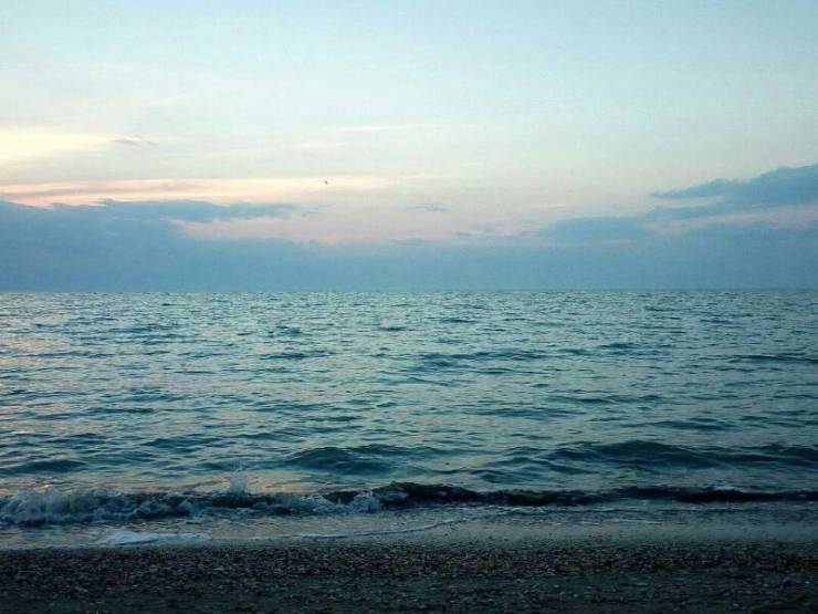 Море в Приморско-Ахтарске. Фото - @alexandr7806