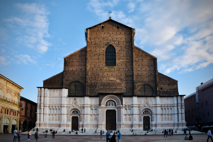 Базилика Сан-Петронио (Болонья)