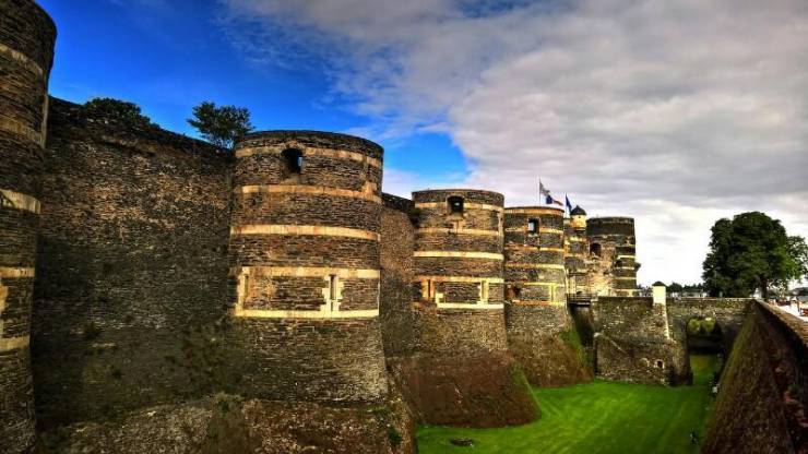 Стены замка в Анже