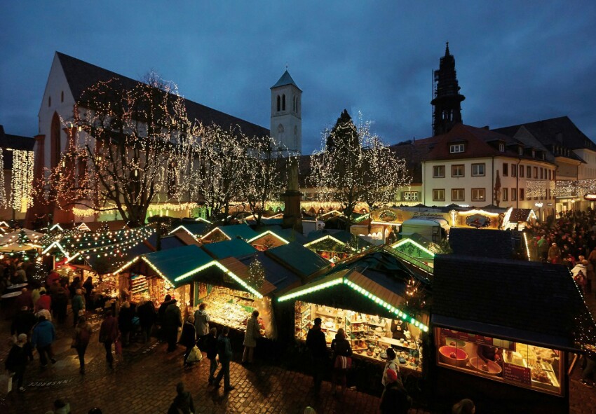 Рождественский рынок а Фрайбурге