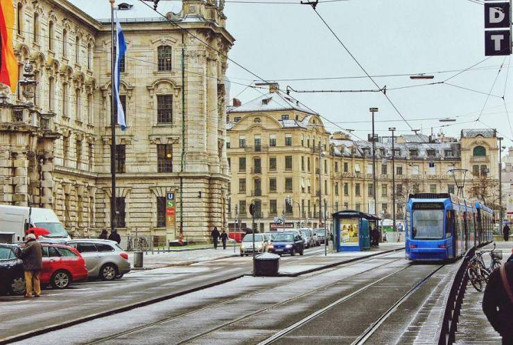 Трамвай на улицах Мюнхена