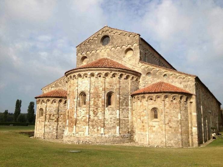 Базилика Сан-Пьеро-а-Градо