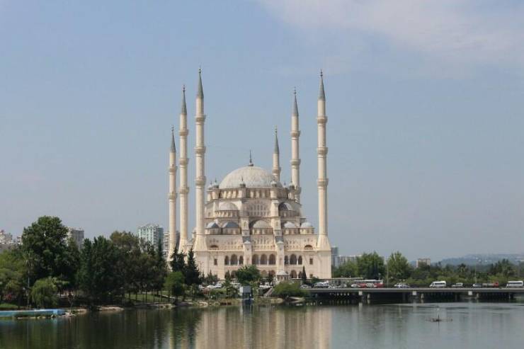Центральная мечеть Сабанчи