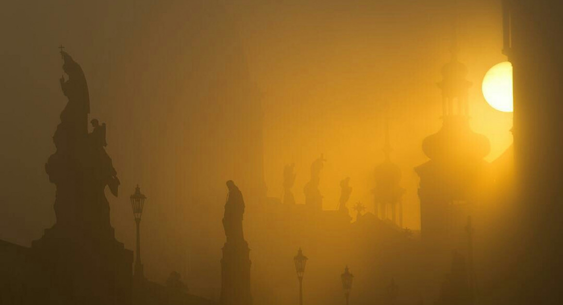 Мистическая Прага. Автор фото - @vojtaherout