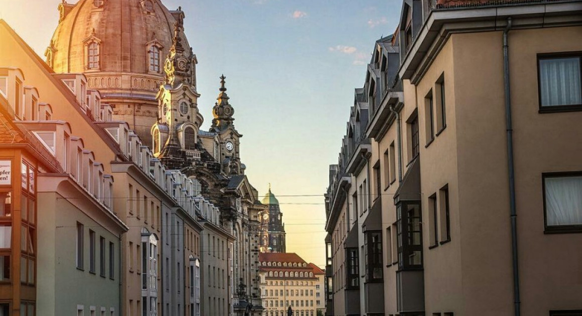 Утро в Дрездене. Фото - @magictiron