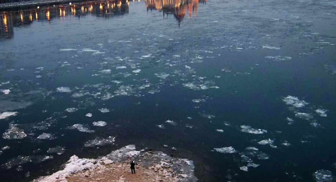 Зимний Дунай. Фото -@zsoltszathmary 