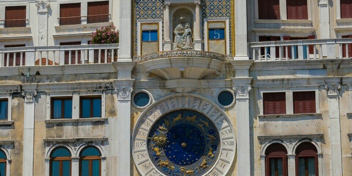 Часовая башня на площади Сан-Марко