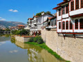 Старинные османские дома у воды