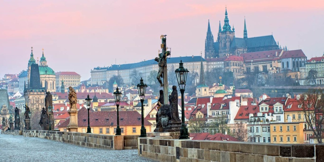 Прага - вид на Пражский Град с Карлова моста