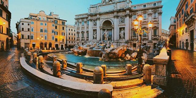 Город Фонтан Треви