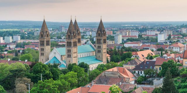 Город Печ