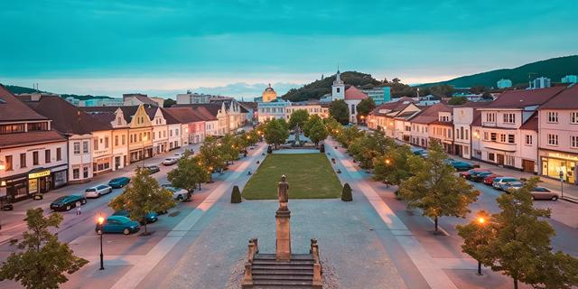 Город Площадь Яна Гуса (Husovo náměstí)