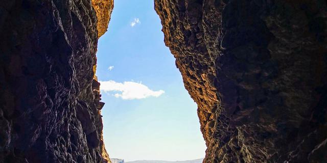 Сквозной грот