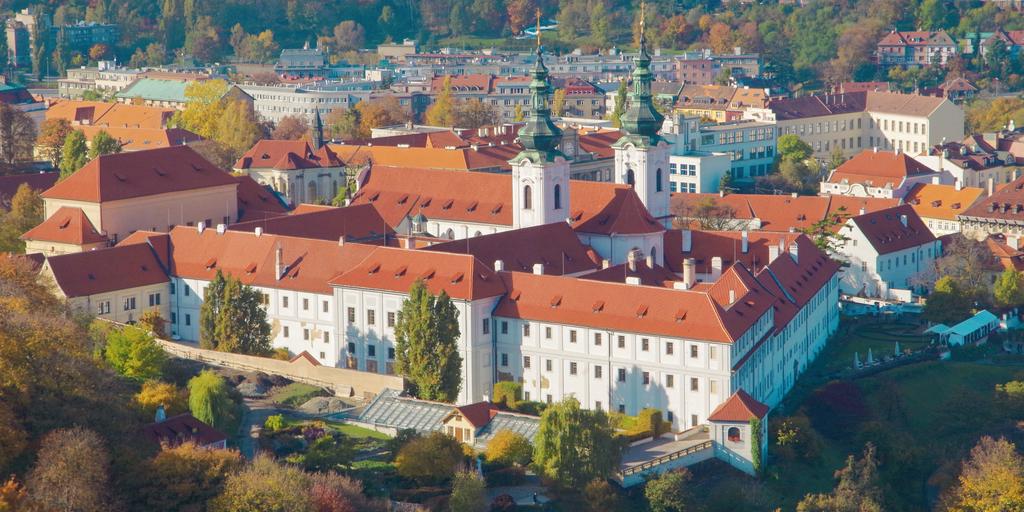 Страговский монастырь