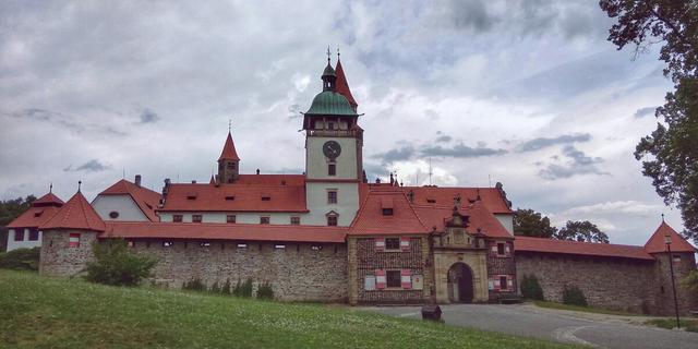 Город Замок Боузов (Чехия)