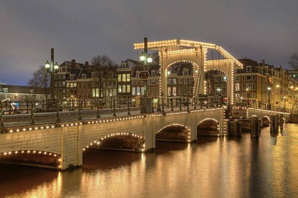 Тощий мост или Magere Brug