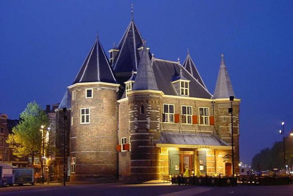 Весовая палата или De Waag