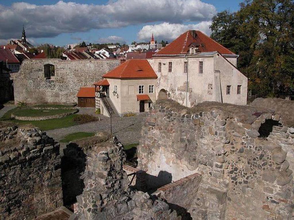 Замок Липа