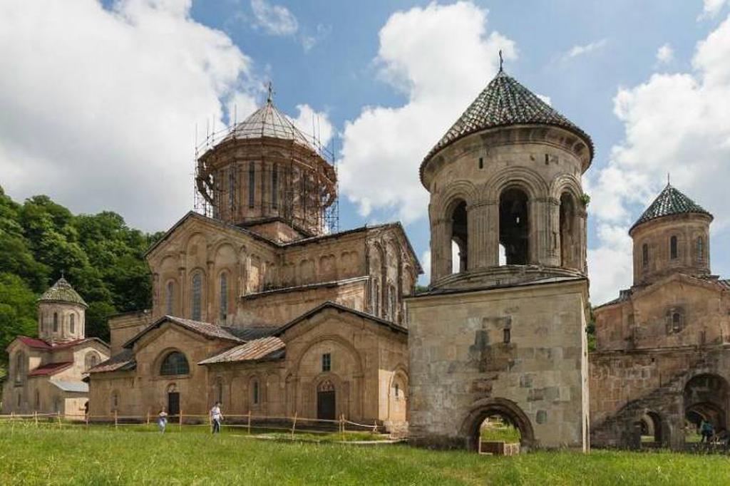 Гелатский монастырь