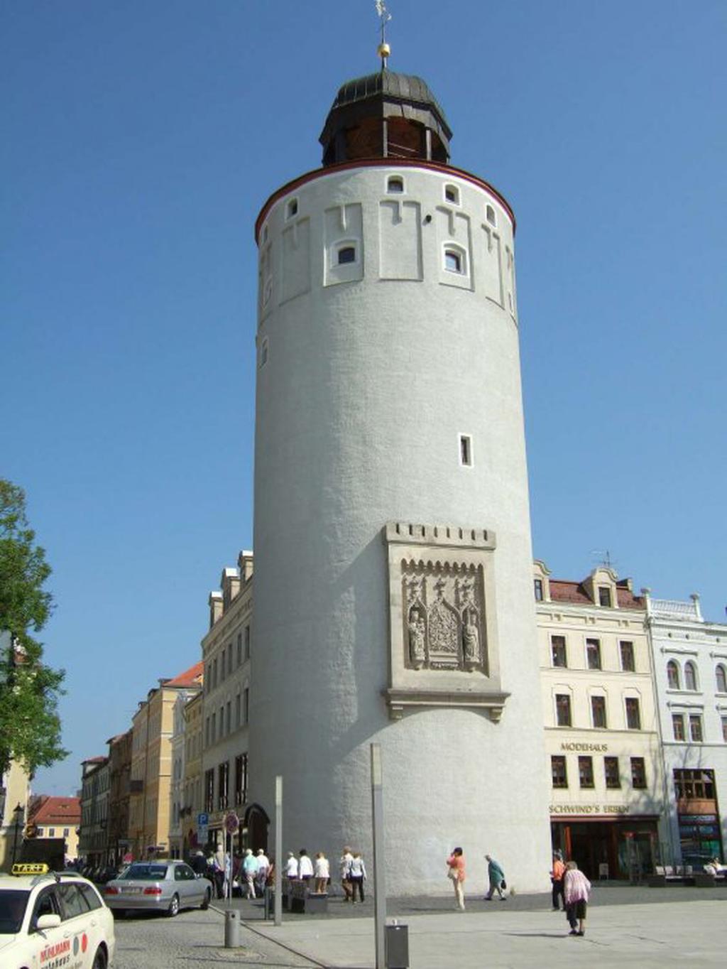Толстая башня