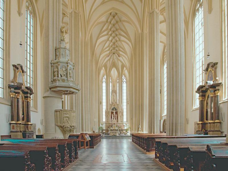 Костел святого Якуба. Интерьер