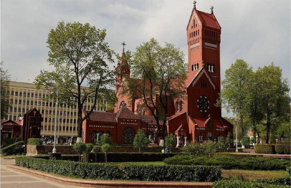 Красный костел в Минске