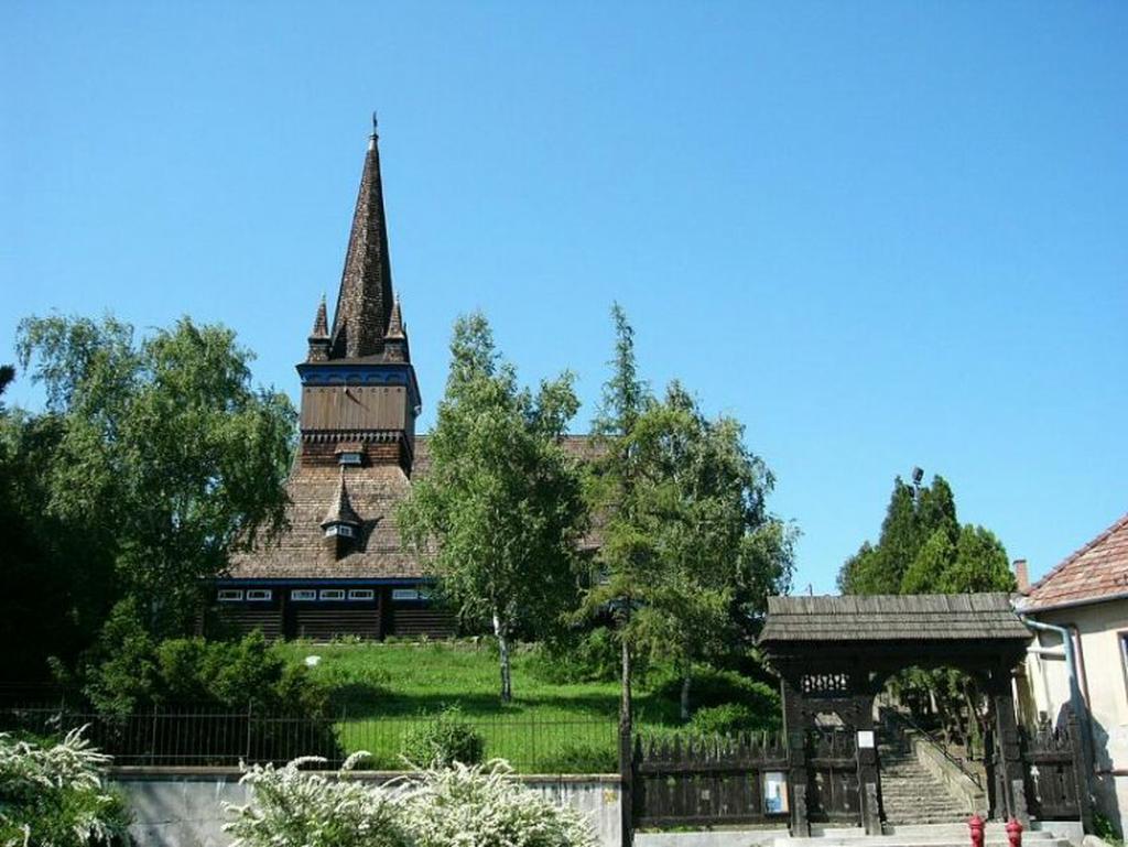 Деревянная церковь