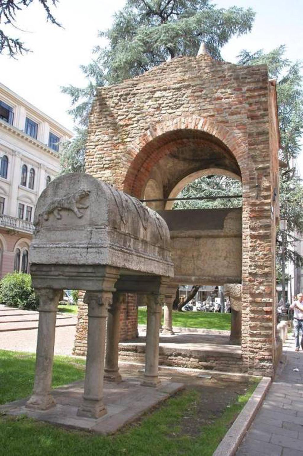 Обелиск Антенора