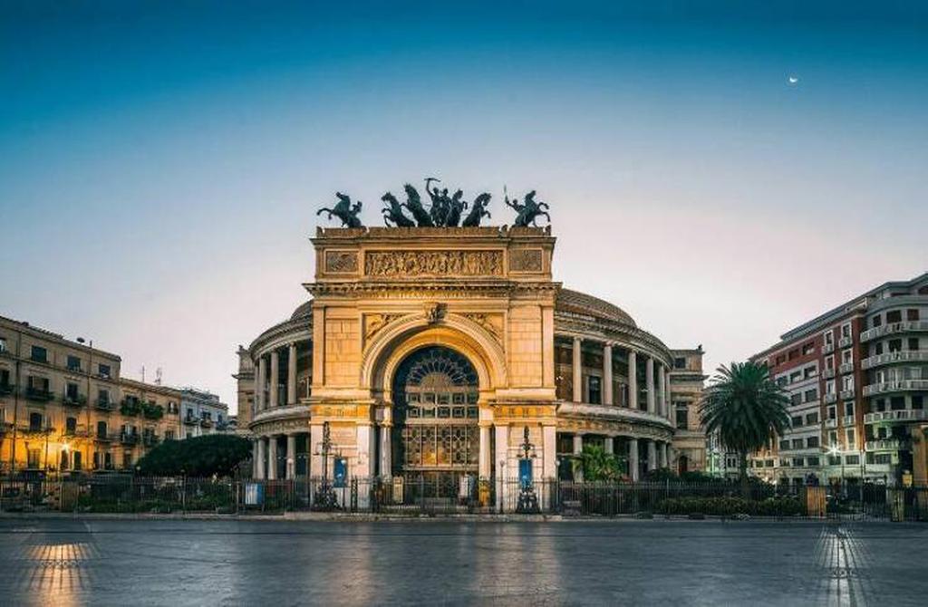 Политеама