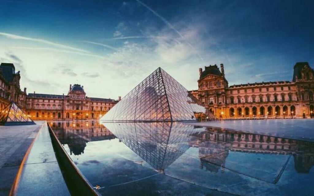 Лувр