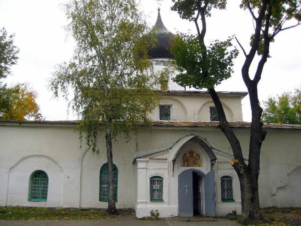 Церковь архангелом Михаила и Гавриила