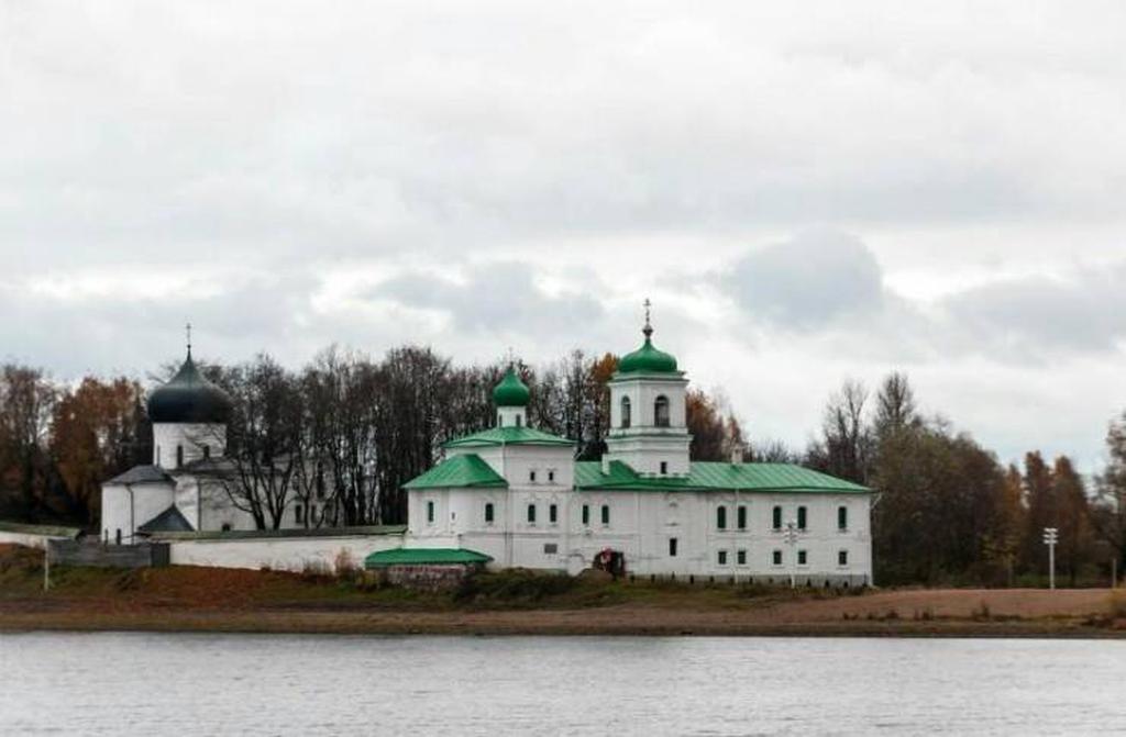 Мирожский монастырь