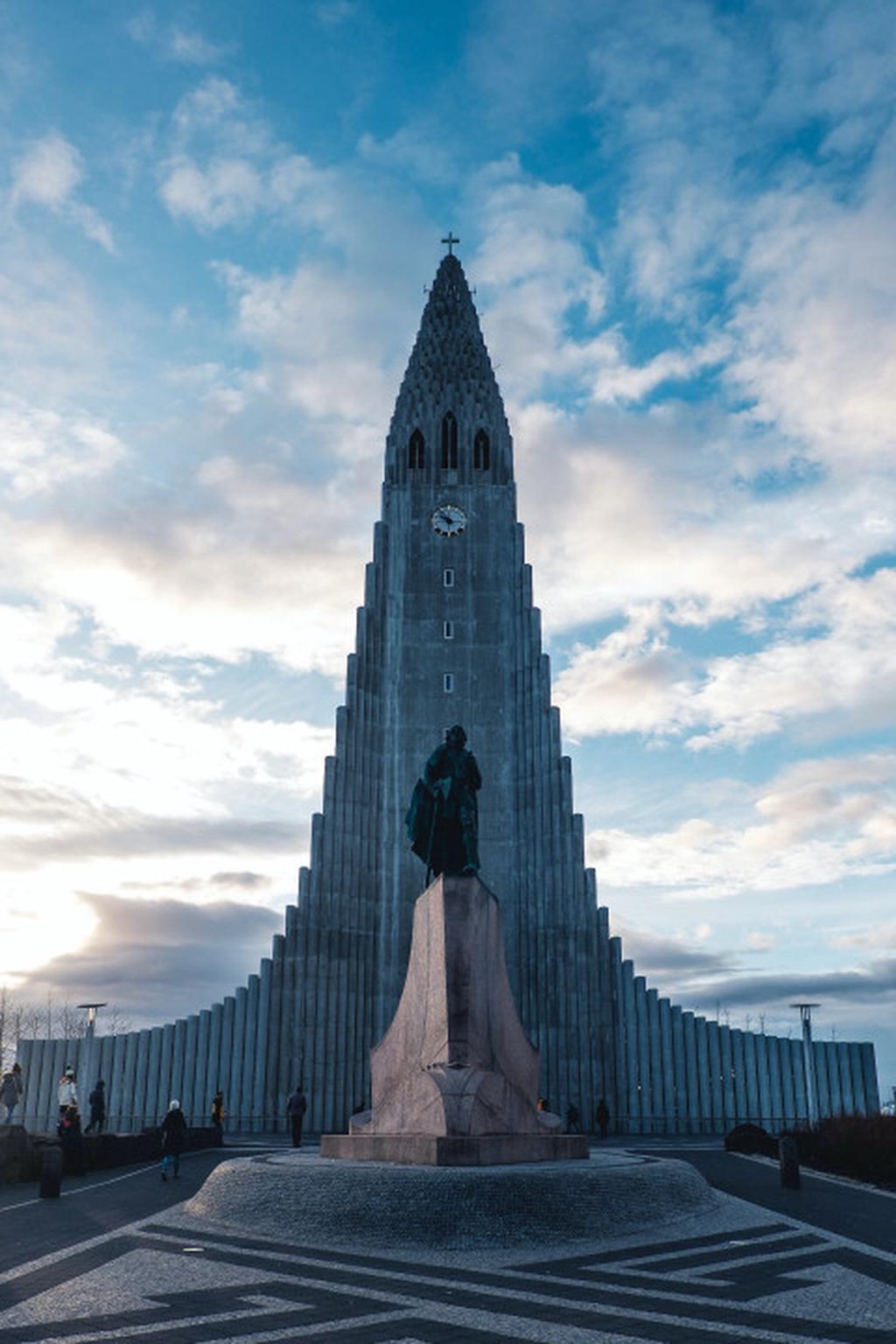 Хадльгримскиркья (Hallgrímskirkja)