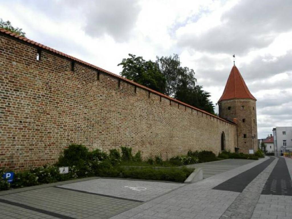 Городские стены