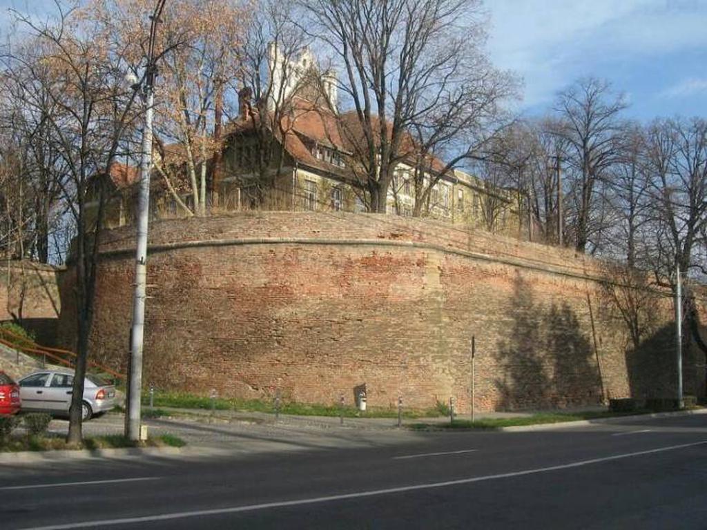Бастион Халлер