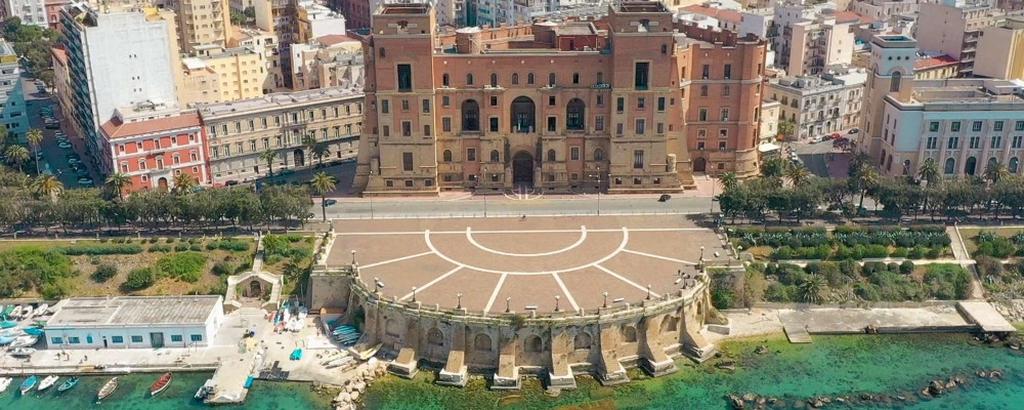 Ротонда на набережной Витторио Эмануэле III (Rotonda del Lungomare)