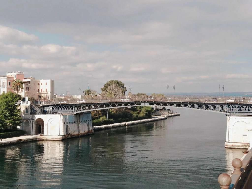 Разводной мост Сан-Франческо ди Паола (Ponte Girevole)