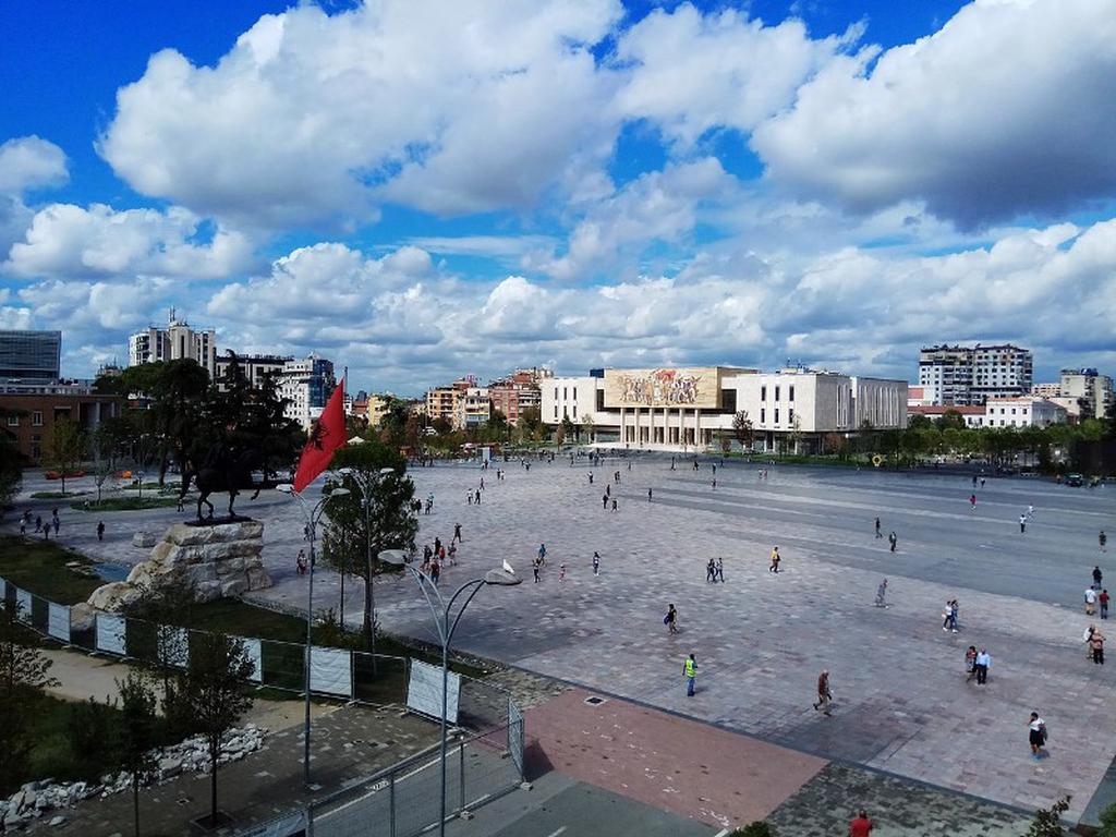 Площадь Скандербега