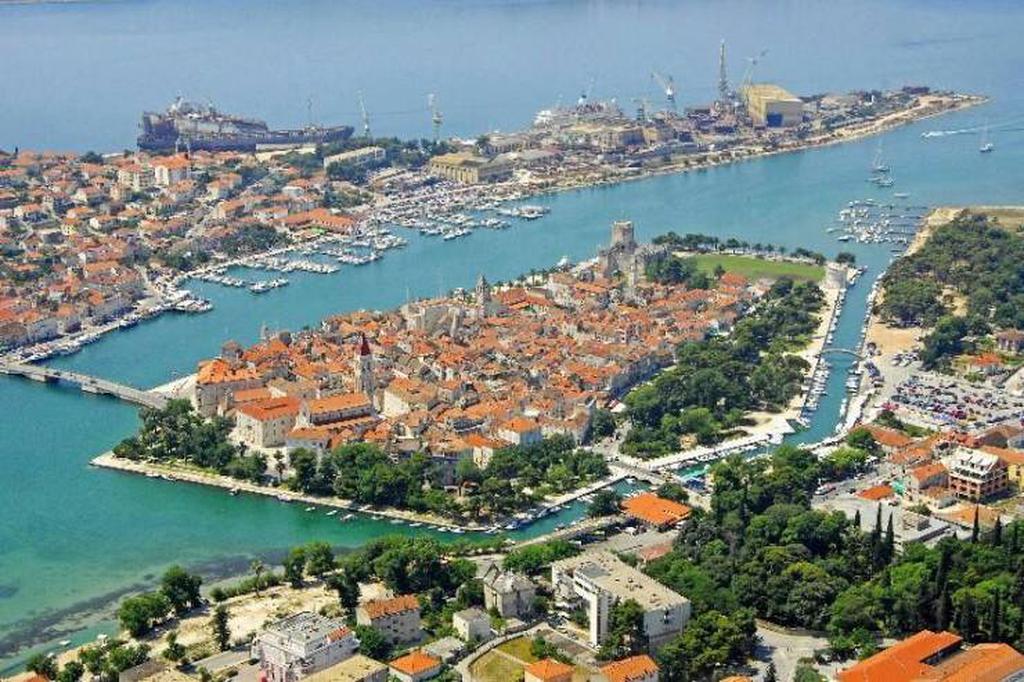 Панорама старого города