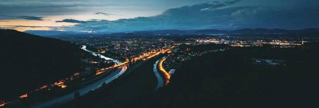 Панорама Целе, ночь