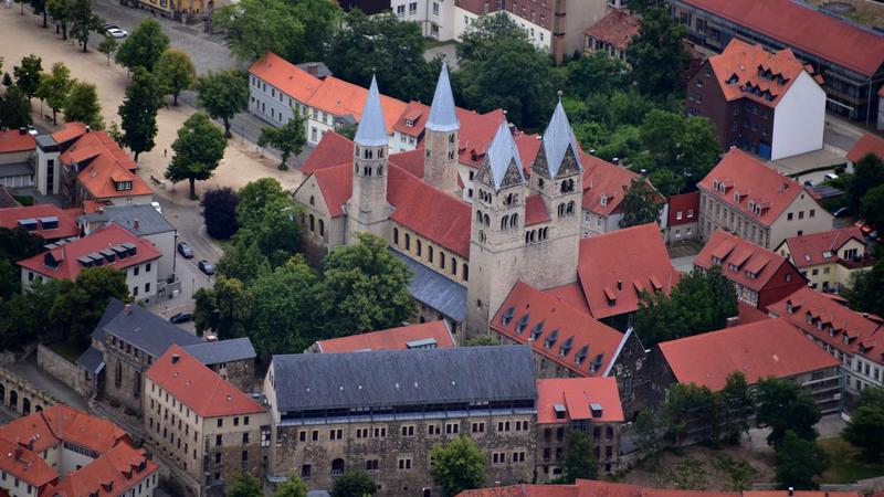 Церковь Либфрауэнкирхе в Хальберштадте